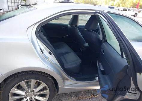 2014 Lexus Is 250 из США, поврежденный, VIN JTHBF1D2XE5040930